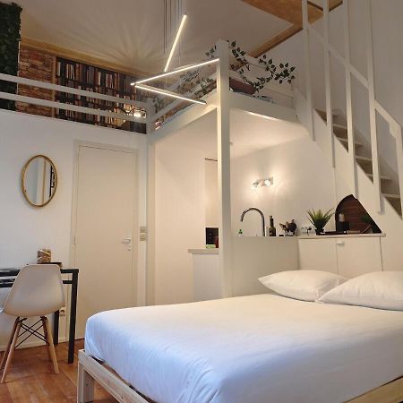 캉 Studio Lumineux Et Fleuri Idealement Situe 아파트 외부 사진