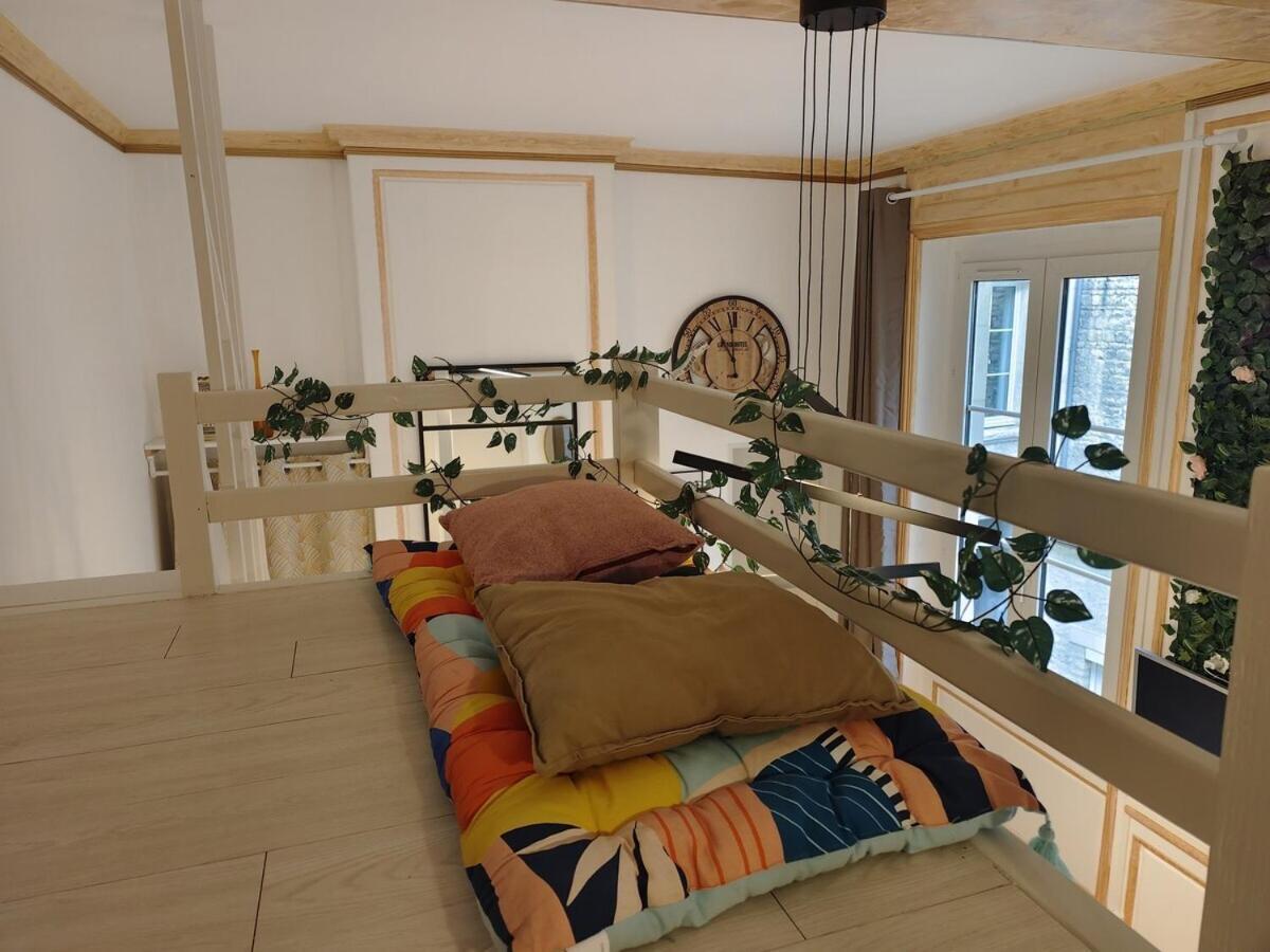 캉 Studio Lumineux Et Fleuri Idealement Situe 아파트 외부 사진