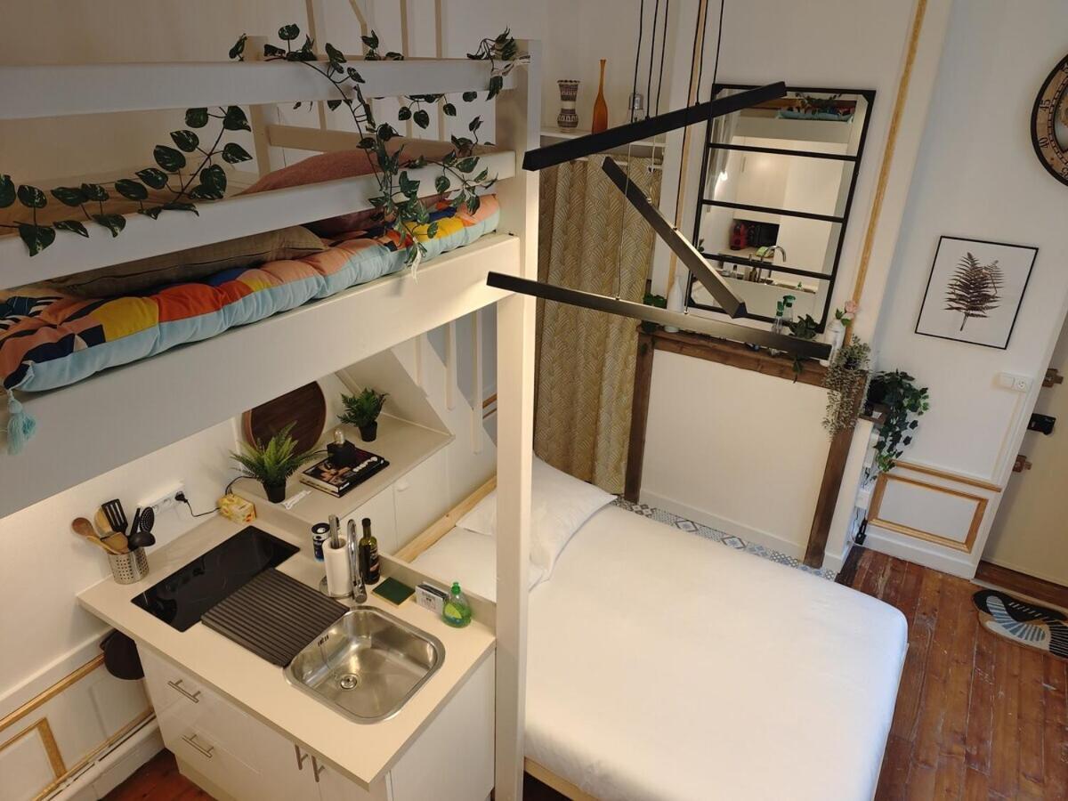 캉 Studio Lumineux Et Fleuri Idealement Situe 아파트 외부 사진