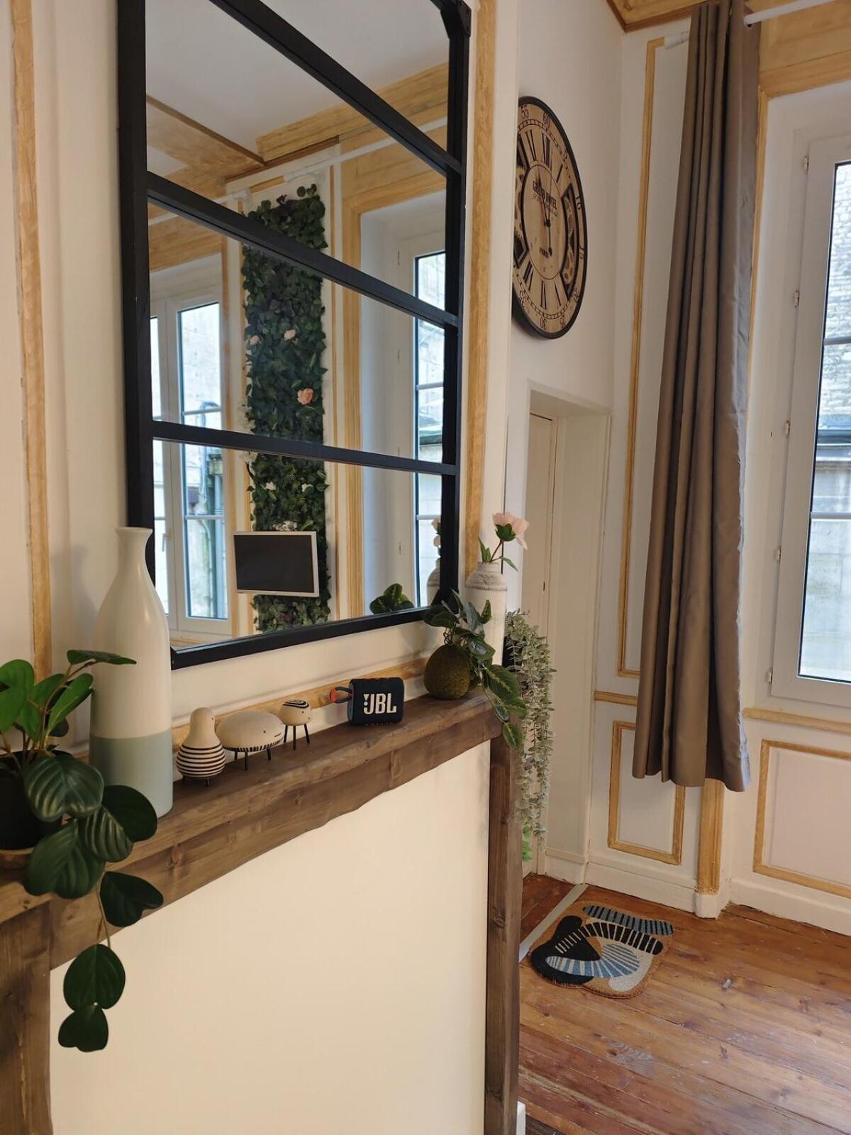 캉 Studio Lumineux Et Fleuri Idealement Situe 아파트 외부 사진